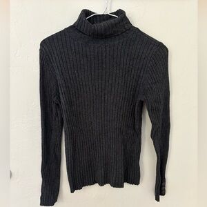 Ellen Tracy Charcoal Ribbed Turtleneck Sweater